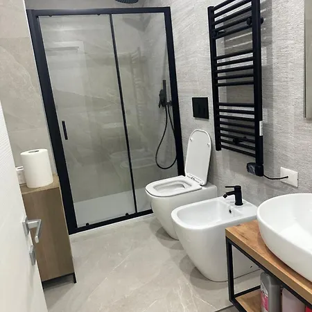 Star شقة روما